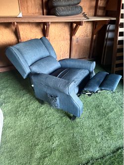 Blue-grey massage recliner chair with heat