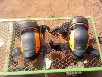 Brandnew Though built Knee Pads