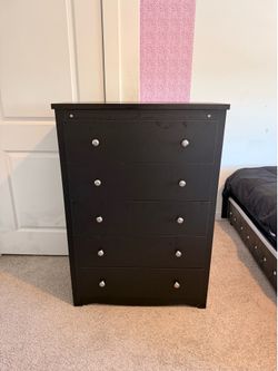 Black Wood 5 Drawer Chester Drawer