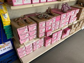 100 pair of sandals kids