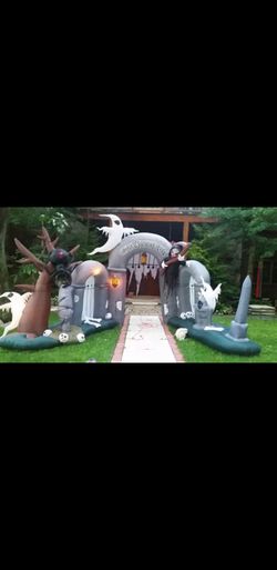 Halloween 10ft Cemetery Gemmy RARE