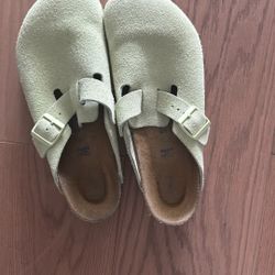 BIRKENSTOCK SIZE 42 
