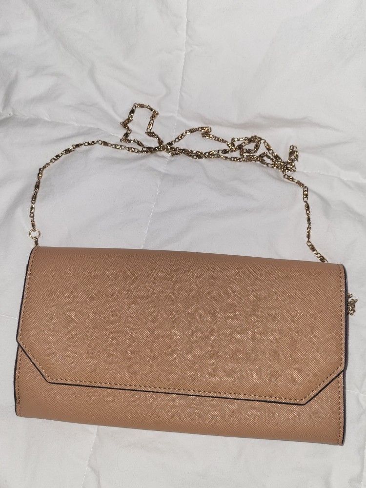 NEIMAN MARCUS WALLET WITH CHAIN