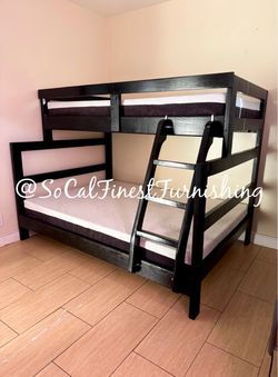 Twin bunk bed with mattress