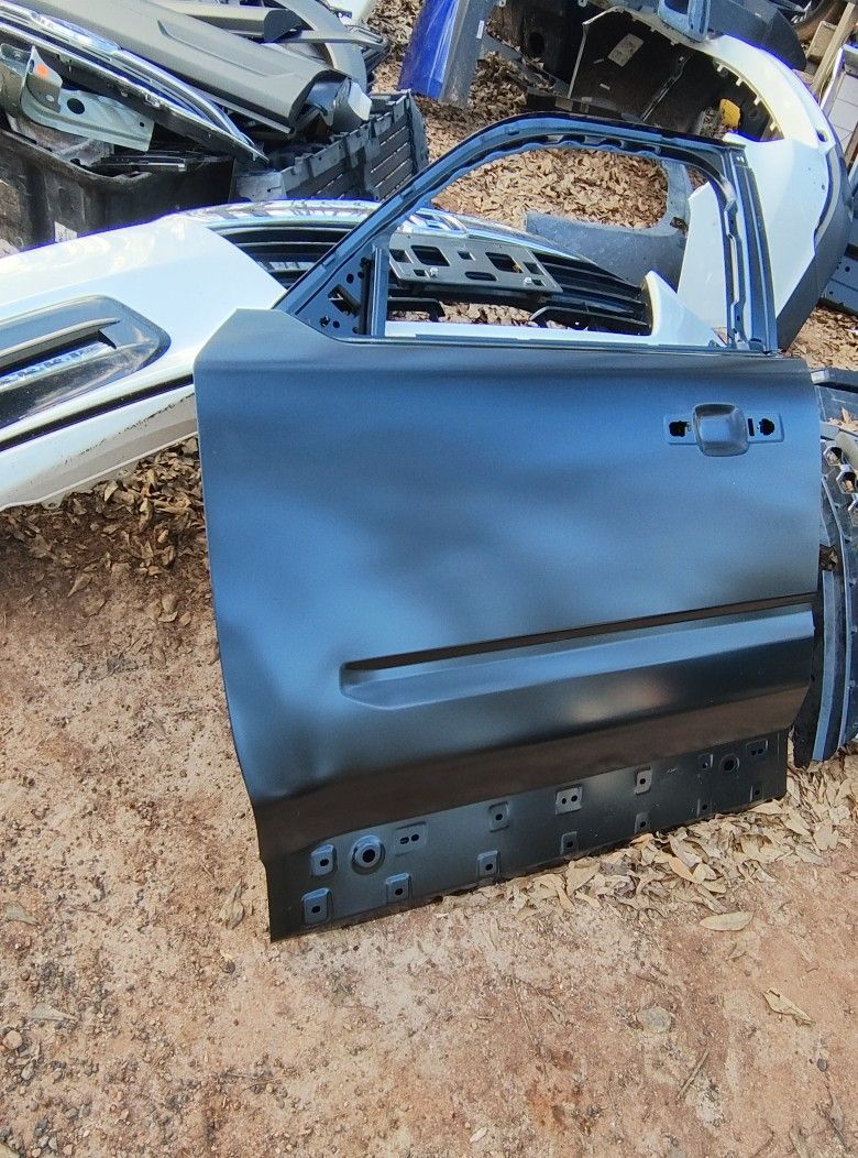 Brand New Drivers Side Front For 2022-20-24 Broncos Sport Series OEM Part