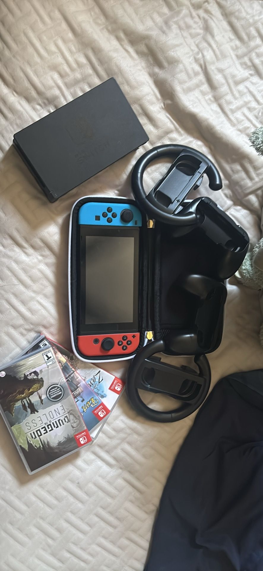 Nintendo Switch W. Case, Accessories && 3 games