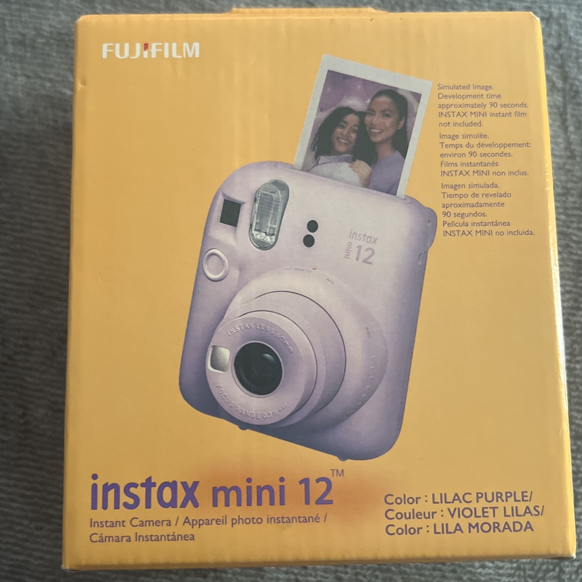 FujiFilm Instax Mini 12 