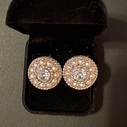 Swarovski SAL Signed Clear Crystals with Faux Pearls Clip On Earrings 
