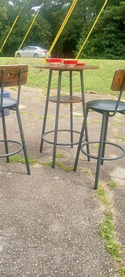 New 3pc bistro set high quality masterpiece very detailed wood grain, metal base