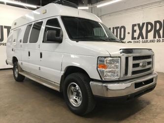 2013 Ford E-350 Super Duty