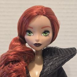 Marvel Black Widow @ToyBros