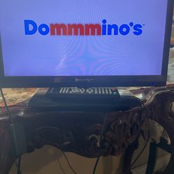 13 Inch Tv With Remote Control Has All The Hook Ups  Work Great