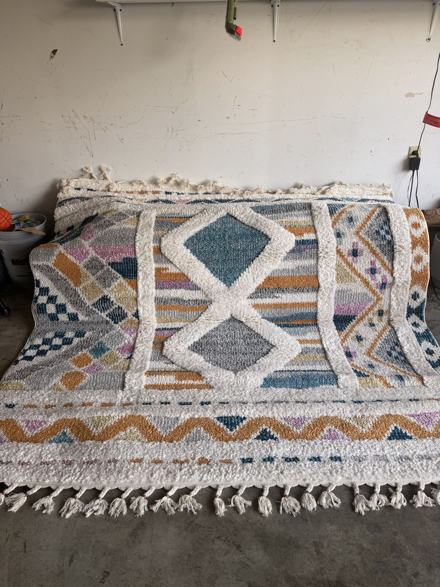 Rug- Bed Bath And Beyond