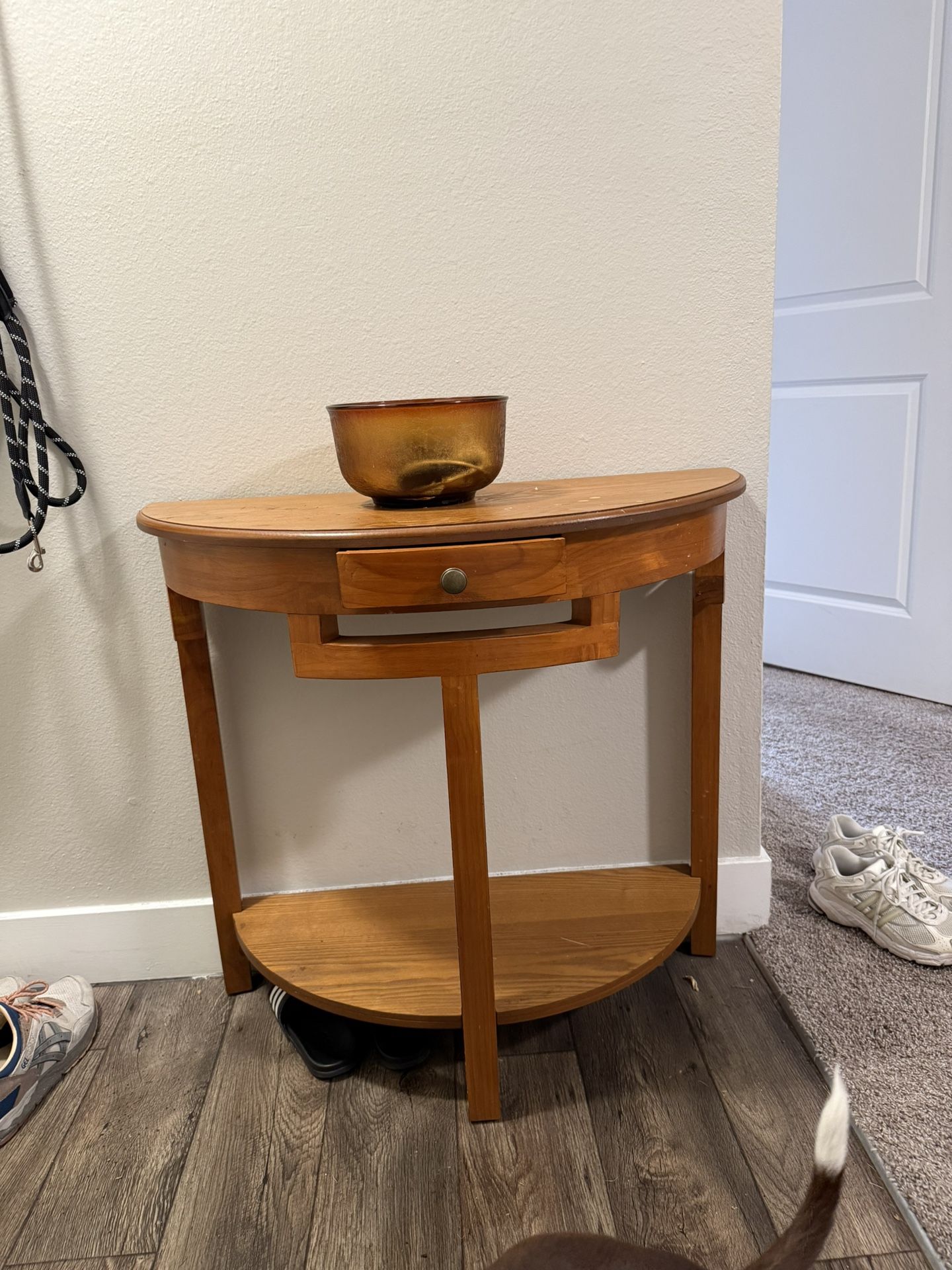 entry way table