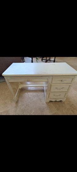 Free Desk