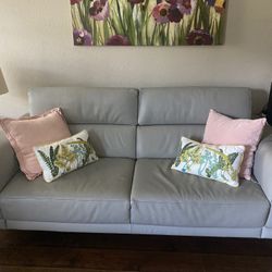90% new Sofa