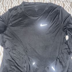 Nike long sleeve shirt