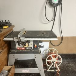 RYOBI Table Saw