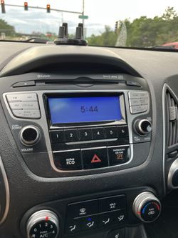 Factory 2013 Hyundai Tuscon Radio/Cd Player 