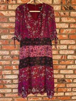Womens Size 12 /Large