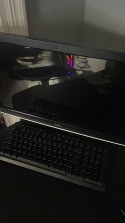 Gaming monitor/keyboard