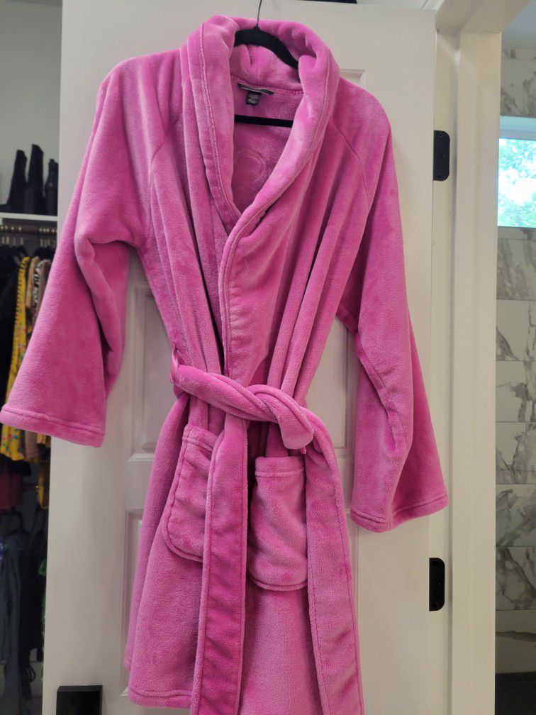 Victoria Secret Pink Plush Robe Size M/L