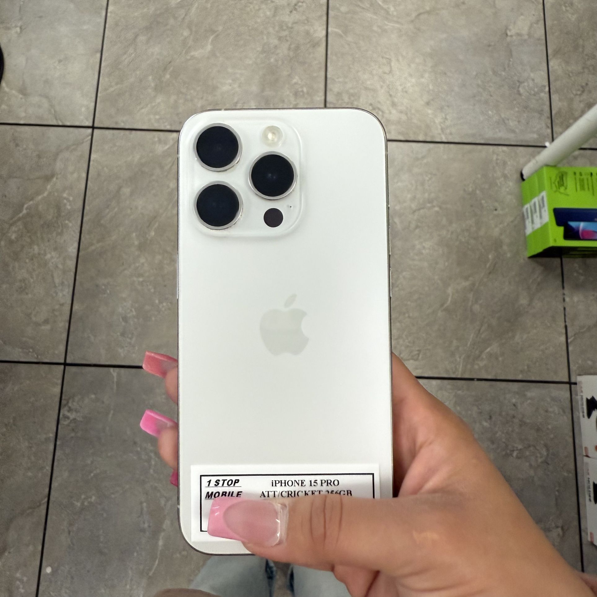iPHONE 15 PRO ATT/CRICKET