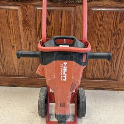 Hilti Jack Hammer TE 2000 W/2 Bits 