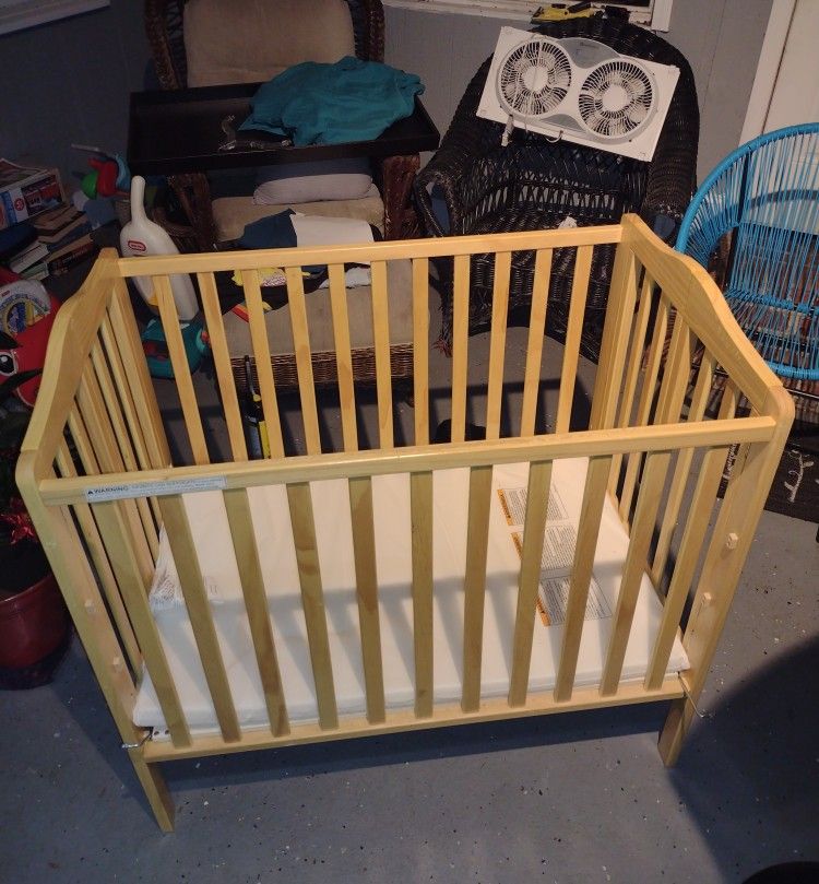 Delta Crib