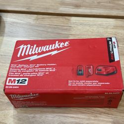 Milwaukee M12 charger with 1.5 amp battery