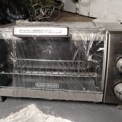 Black& Decker 4 Slice Toaster Oven 