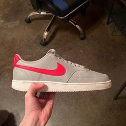 Nike Court Vision Low NN  size 9.5 men