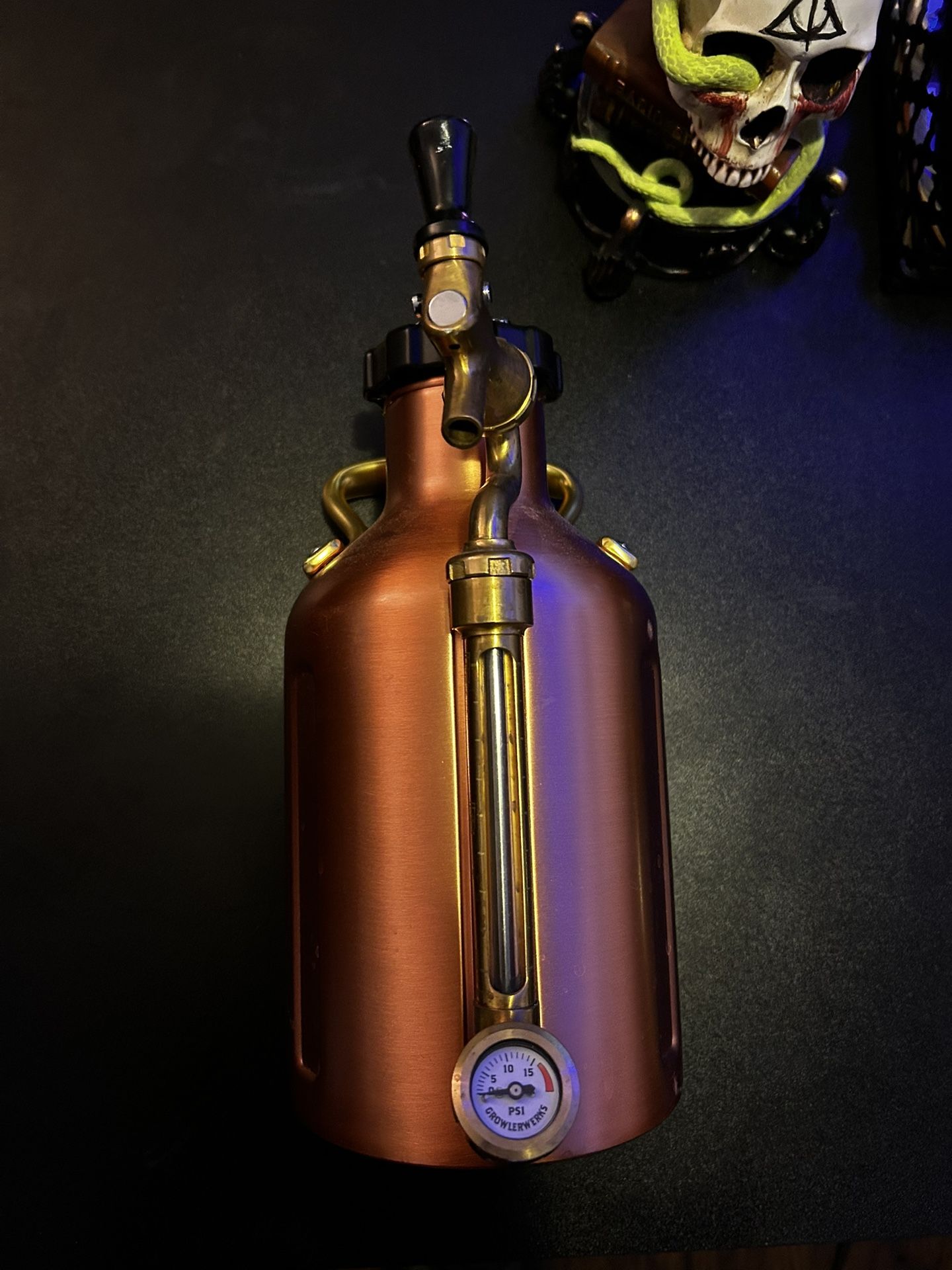 GrowlerWerks uKeg Carbonated Growler, 64 oz, Copper