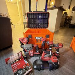 Milwaukee M18 Fuel/ Klein Bundle