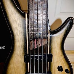 Ibanez Premium Sr1345B 5 String Bass. 