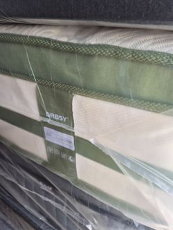 NEW QUEEN MATTRESS 14"THICK