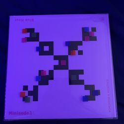TOMORROW X TOGETHER - BLUE HOUR ALBUM LIGHT PINK