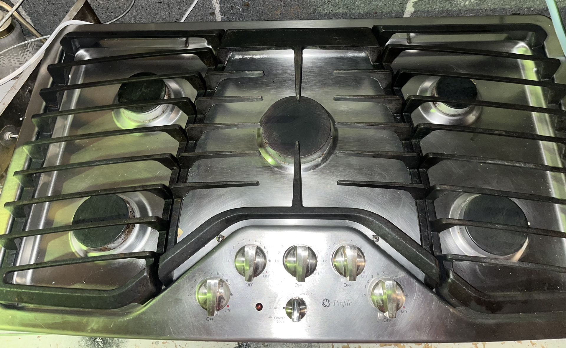 GE Profile 30in Gas Cook Top Stove