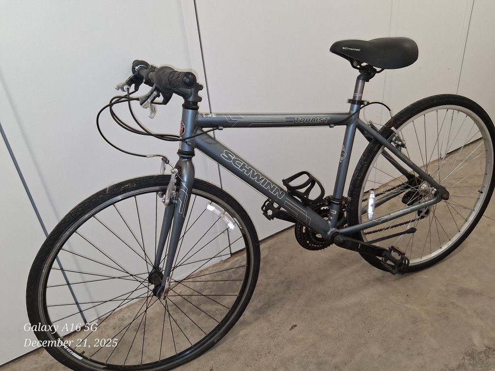 Schwinn Bicycle 700 Series