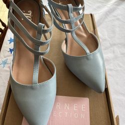 Women’s Light Blue Pumps