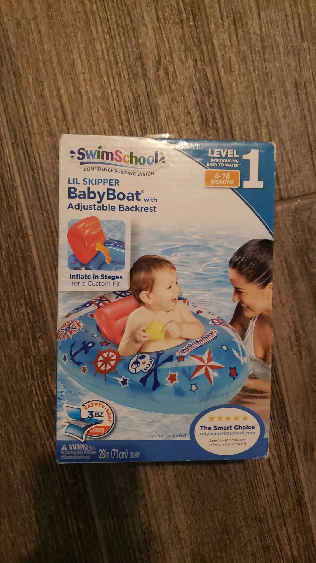 Inflatable baby boat for pool.