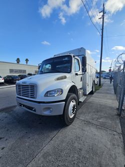 End-of-year deals! 💰🤑 Ready to hear cash offers. 💵 Financing is available, as is transportation. 🚚 We just need a zip code to get you a quote. 📍
