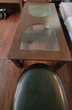 Coffee table with 2 seats