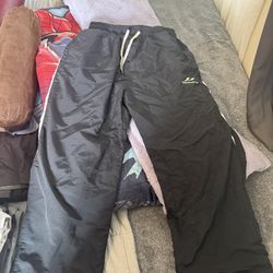 young la BLACK TRACK PANTS LARGE for 30$