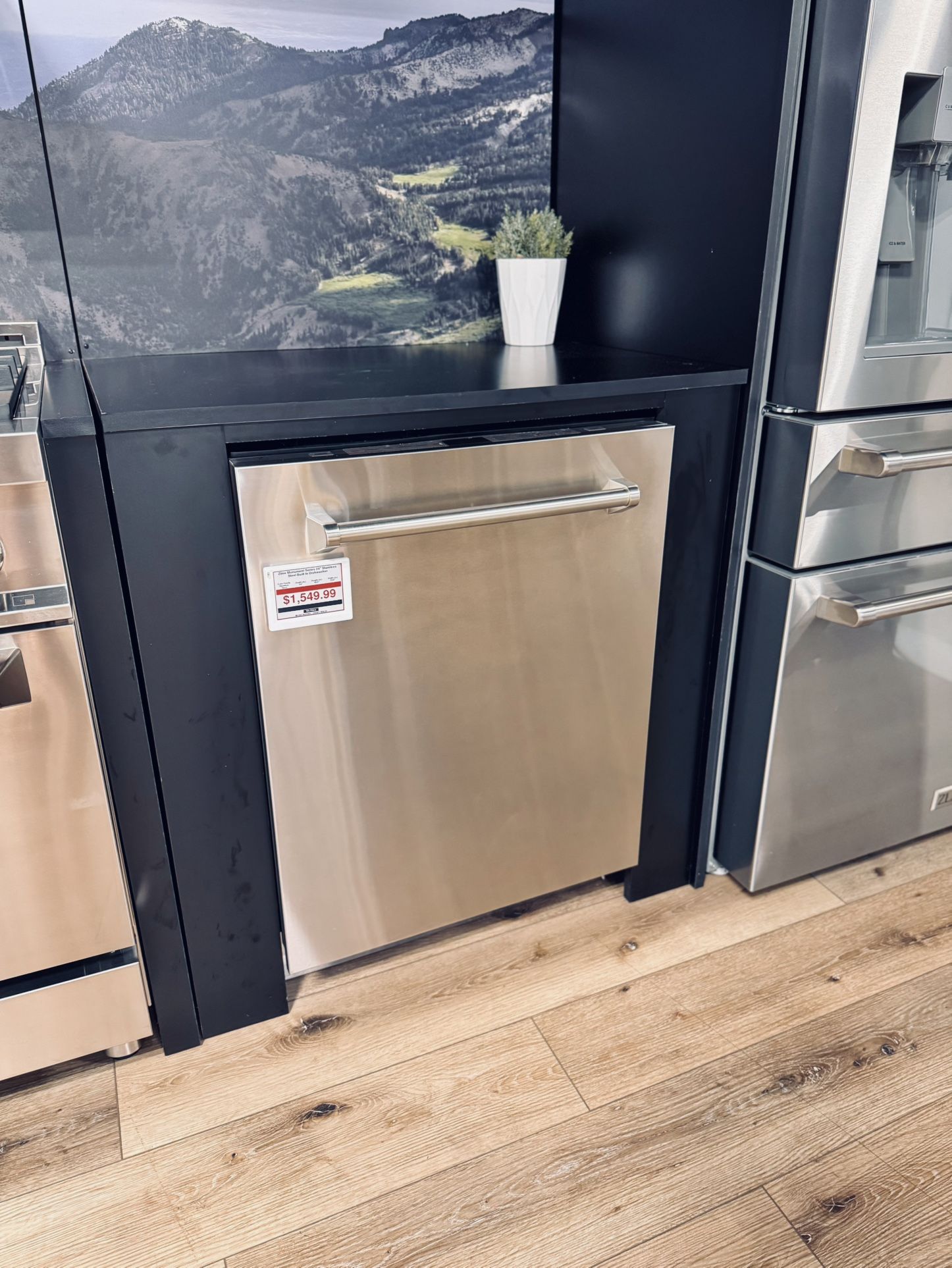 New ZLINE 24 in. Monument Series 3rd Rack Top Touch Control Dishwasher with Stainless Steel Panel, 45dBa (DWMT-304-24)