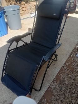 **Zero Gravity indoor/outdoor recliner**