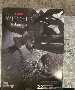 Netflix The Witcher Kikimora Mega Action Figure