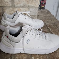 On Cloud Shoes Size 12 Men's