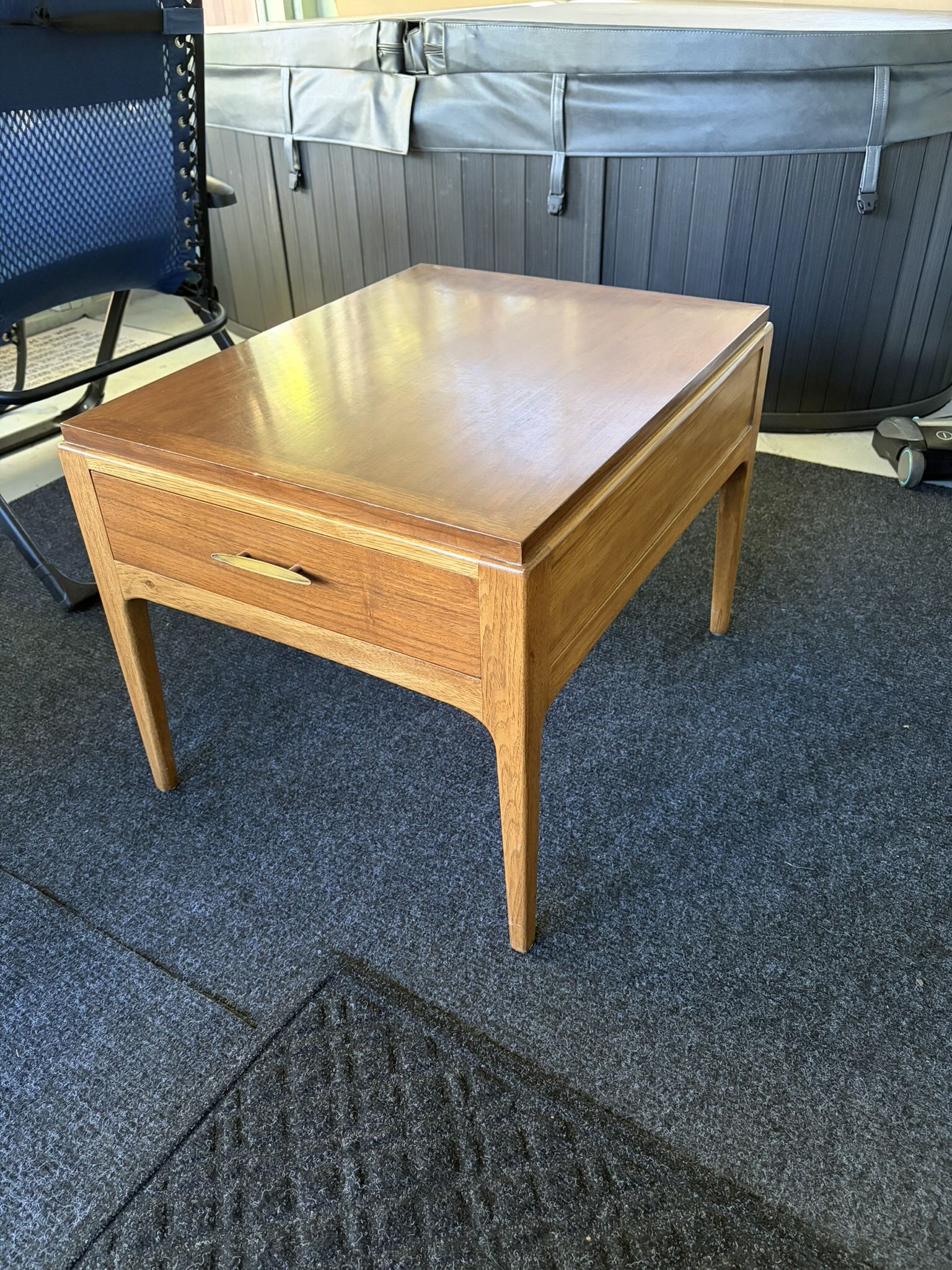 Mid Century Modern End/side Table