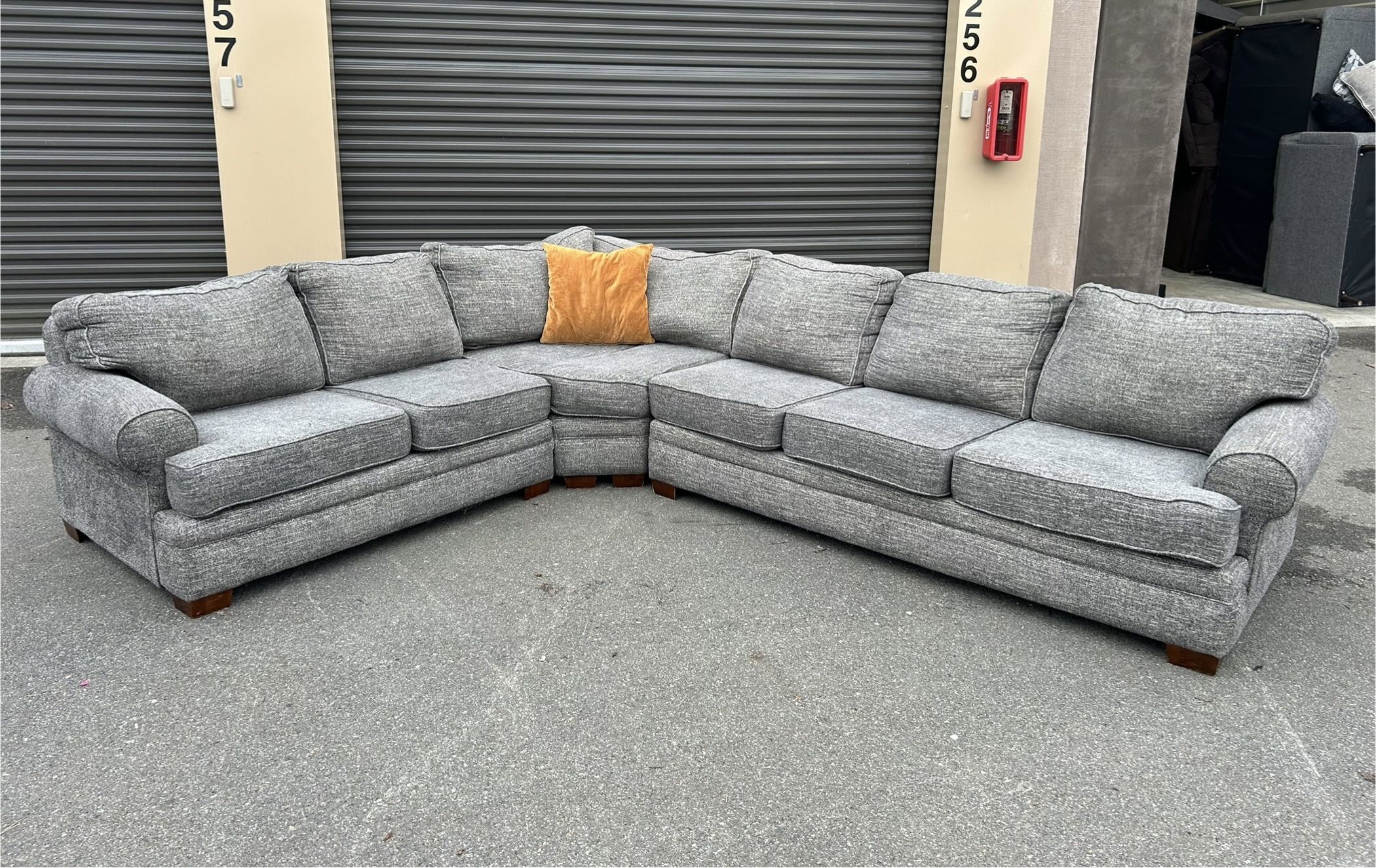Sectional Couch 